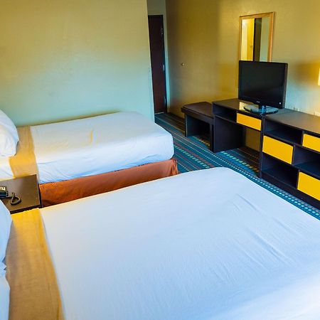 Super 8 By Wyndham Belen Nm Hotel Exterior foto