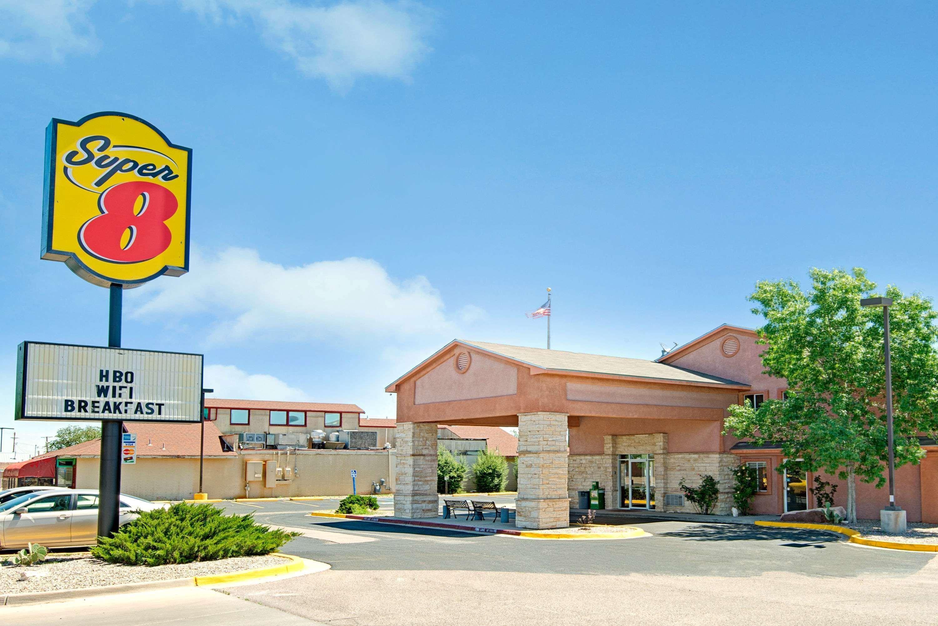 Super 8 By Wyndham Belen Nm Hotel Exterior foto